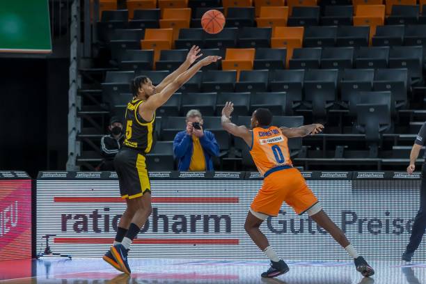 观看者不仅 观看者不仅