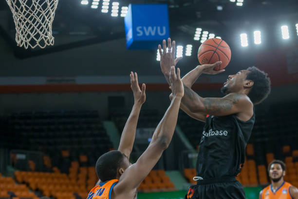 防守难以应 防守难以应