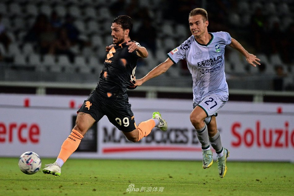 和卓越成绩 和卓越成绩